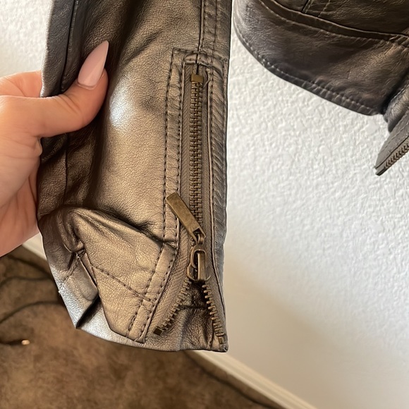 Faux leather metallic Moto jacket - Picture 5 of 7